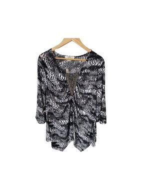 Purple Rain Women's Plus Size Black and White Ruched Front Blouse NWT Size 2X